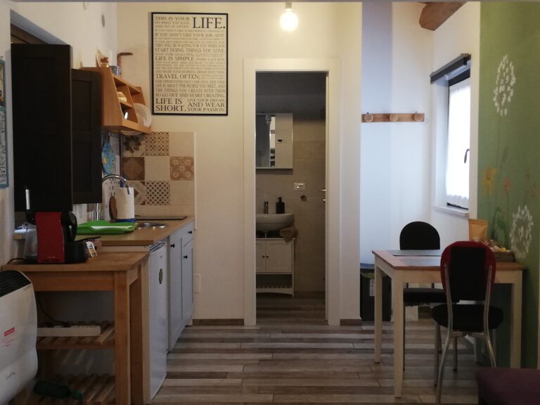 B&B L’Aquila in centro storico interno sg