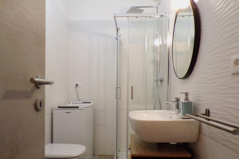 5-Room12-BBInternoSG