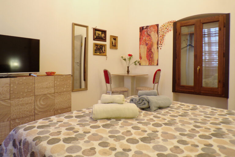 7-Room12-BBInternoSG